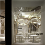 vetrina e interni ristorante Tayim Roma