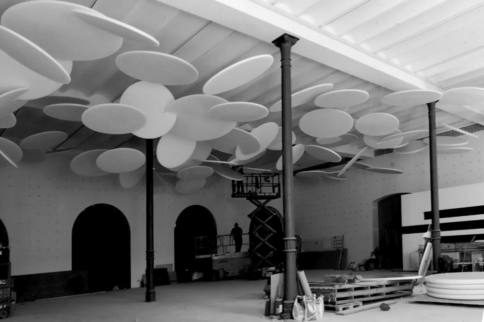 maxxi restaurant ceiling installation