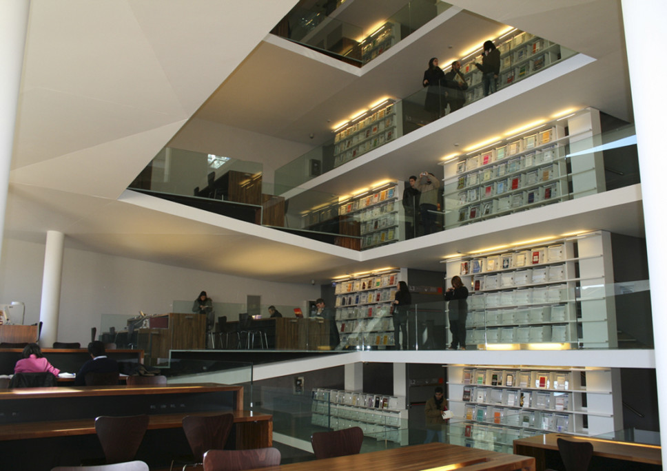 interni biblioteca PUL