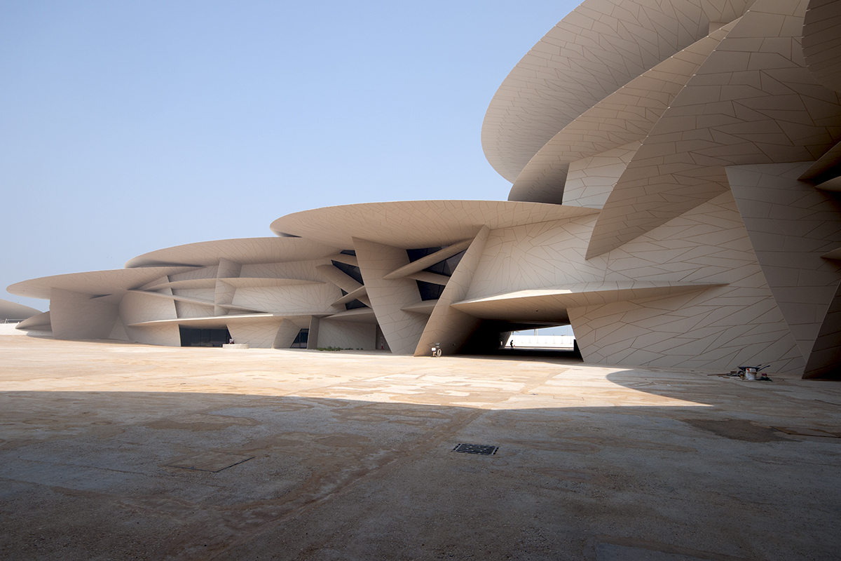 Museo nazionale del Qatar: vista esterna del cantiere giorno